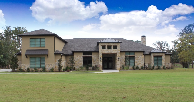 Custom designed and built home at Brown's Landing on Lake Palestine in East Texas ... from Trent Williams Construction, Tyler, Texas