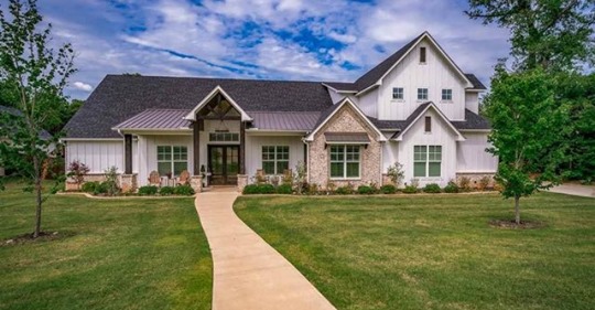 2018 Parade of Homes entry by Trent Williams Construction
